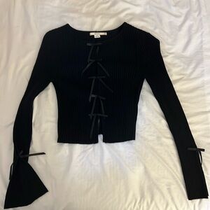 UO long sleeve black top S